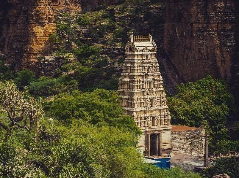 Yaganti temple 